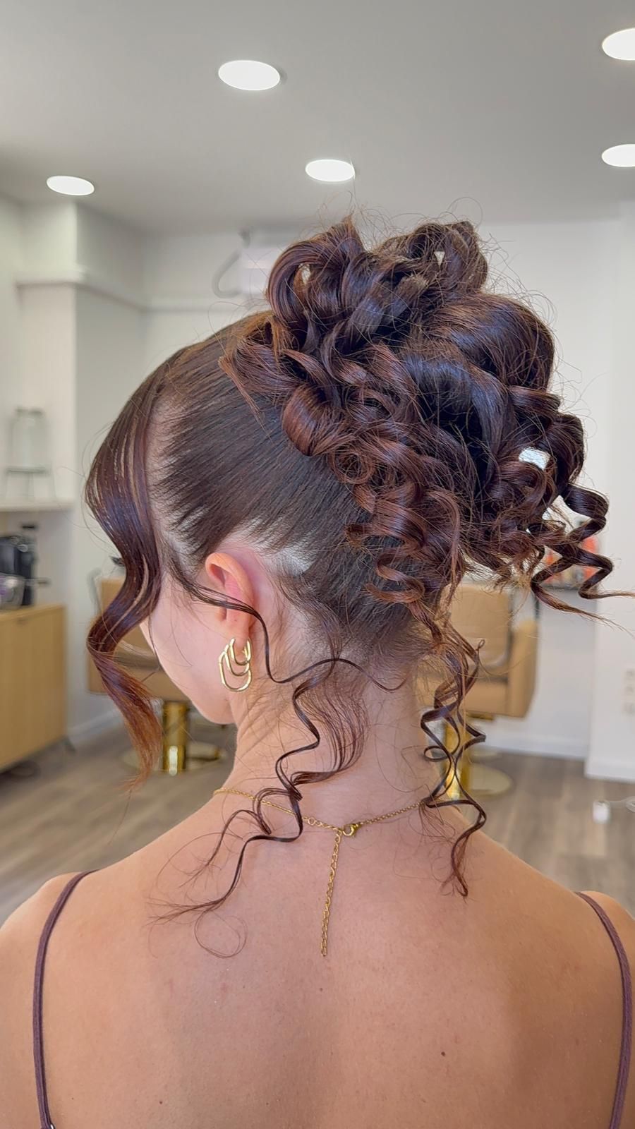 Leda Paes Hair Stylist - Image 3
