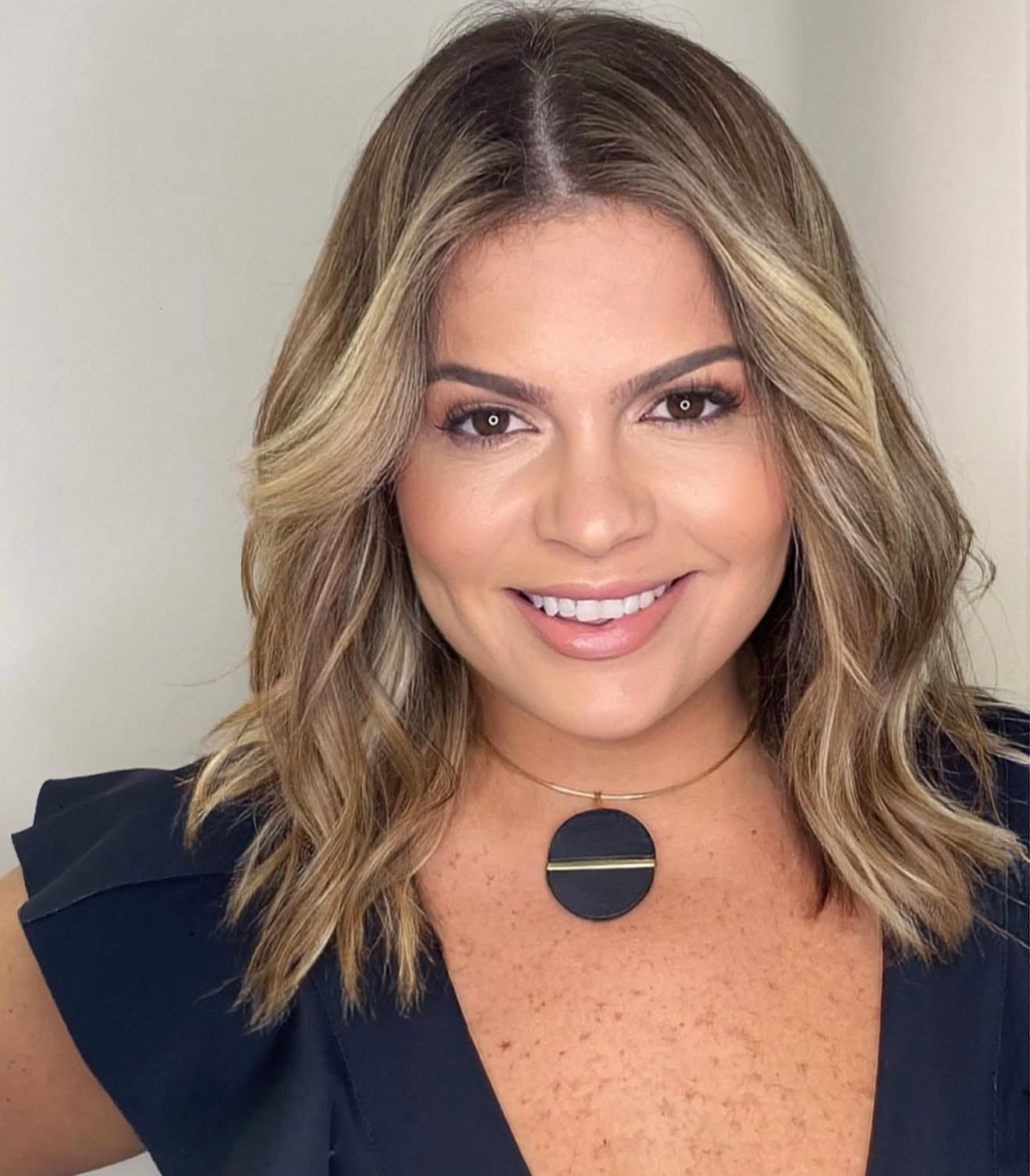 Victor Hugo Nery Hairstylist | Mega Hair - Image 25