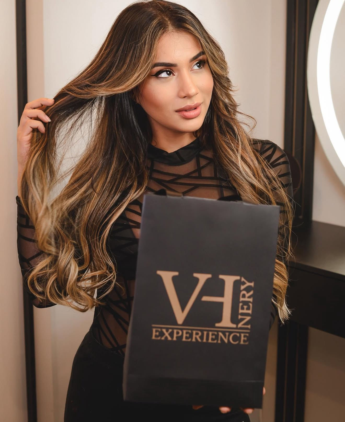 Victor Hugo Nery Hairstylist | Mega Hair - Image 15