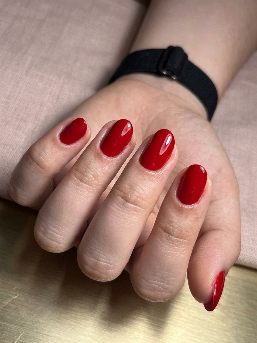 Ingrid Oliver Nail Designer - Image 16