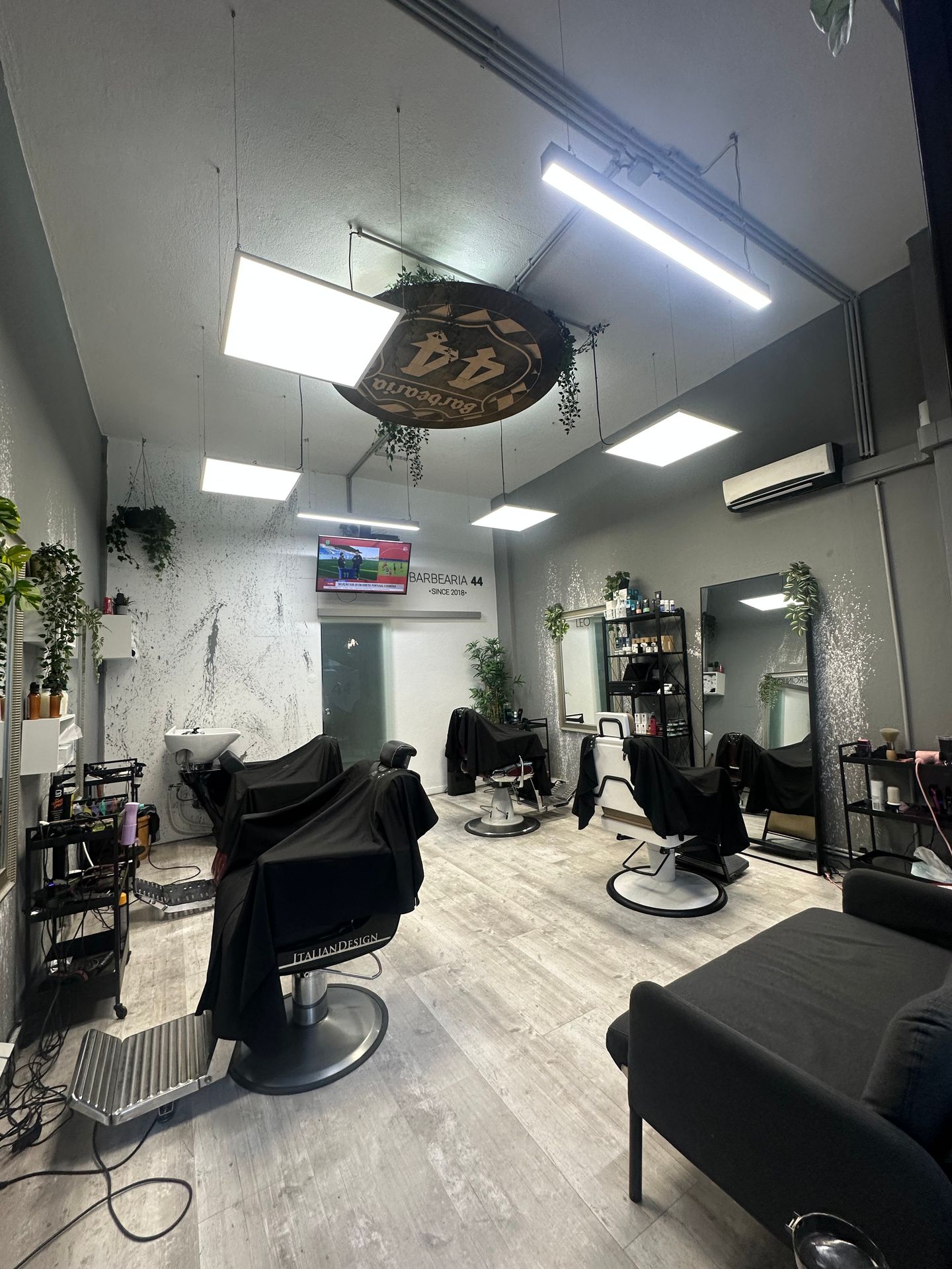 Barbearia 44 - Image 2