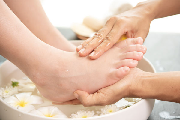 Spa dos Pés + Verniz Gel