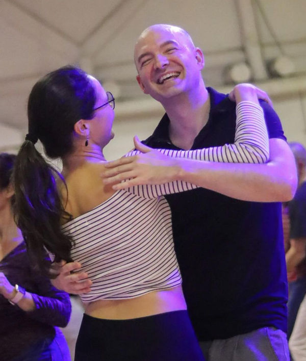 1 Mês de Aulas de Dança