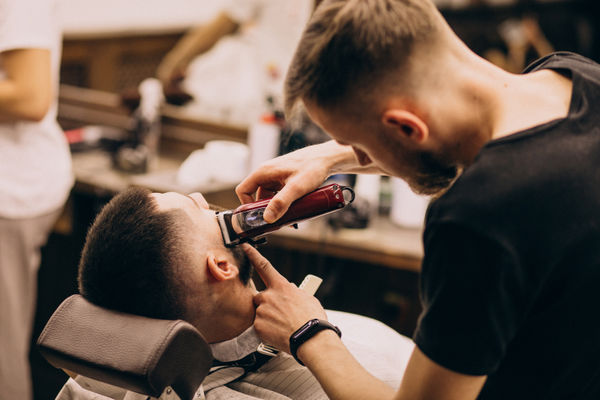 Corte Degradê e Barba
