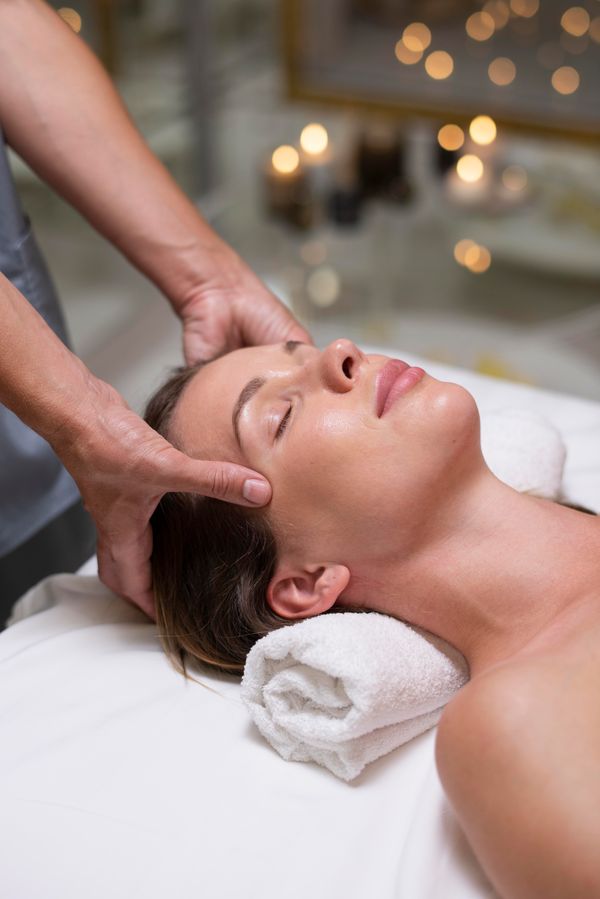 Massagem Terapêutica - Pés, Mãos e Cabeça