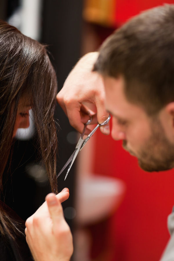 Corte de Precisão Feminino com Diretor Criativo