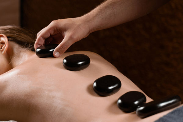 Massagem com Pedras Quentes- 30 Min