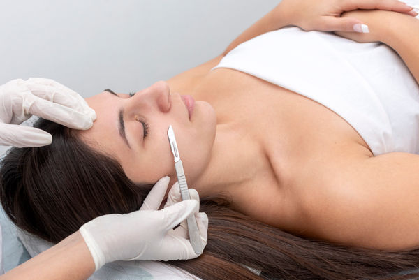 Limpeza Pele + Dermaplaning