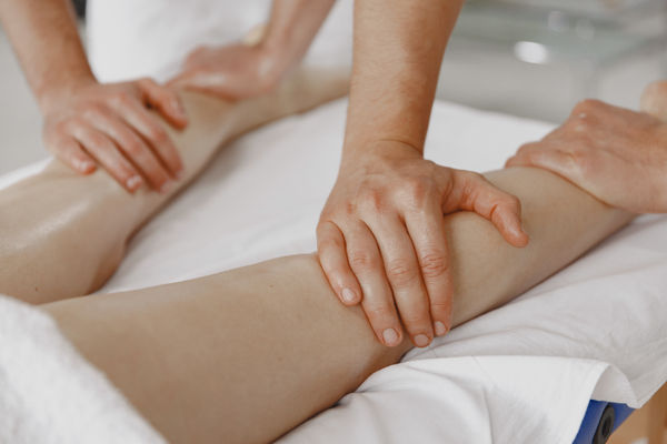 Massagem a Quatro Mãos