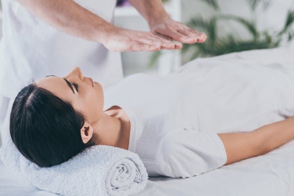 Massagem de Relaxamento com Fim Terapêutico e Reiki