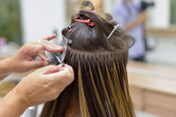 Aplicação de Mega Hair