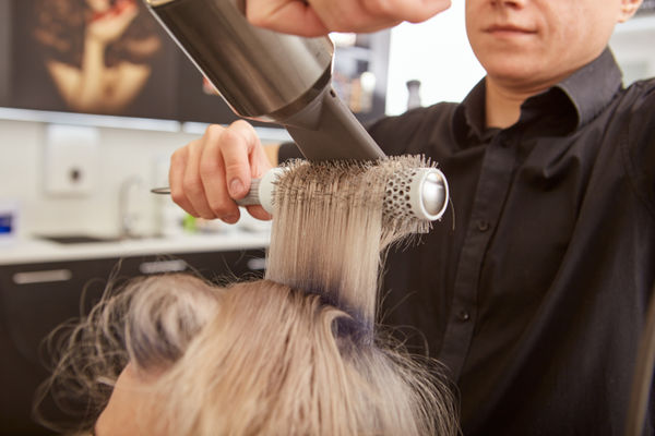 Brushing - Cabelo Médio/Espesso