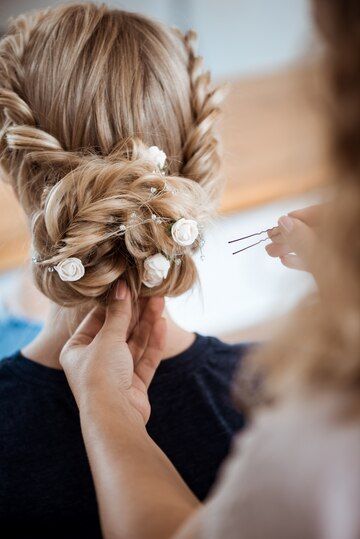 Penteado e Maquiagem