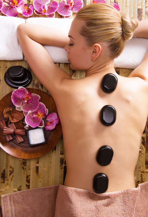Massagem Pedras Quentes - 60 Min + Oferta Reflexologia Podal (15 Min)