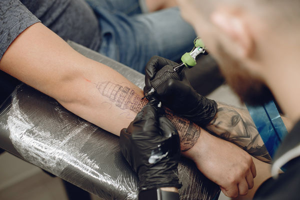 Tatuagem de 20 Centímetros - Complexidade Média