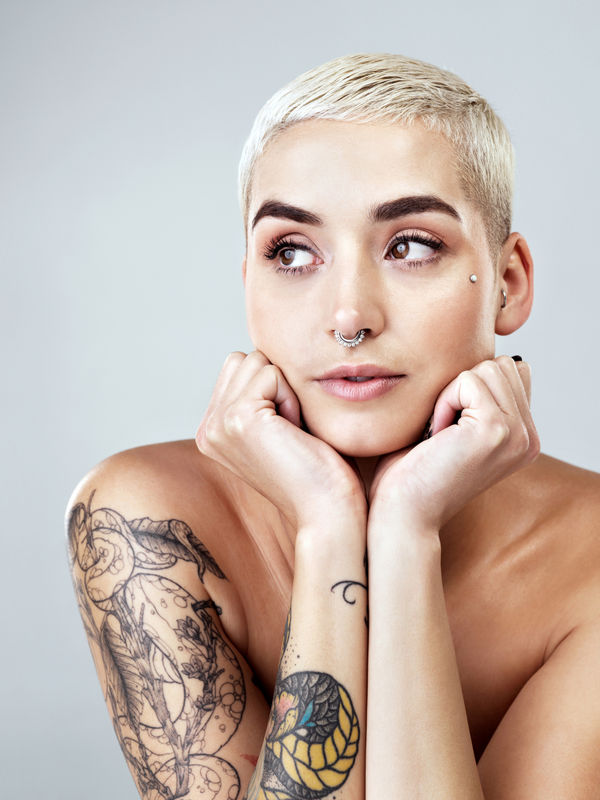 Aplicação Microdermal em Titânio