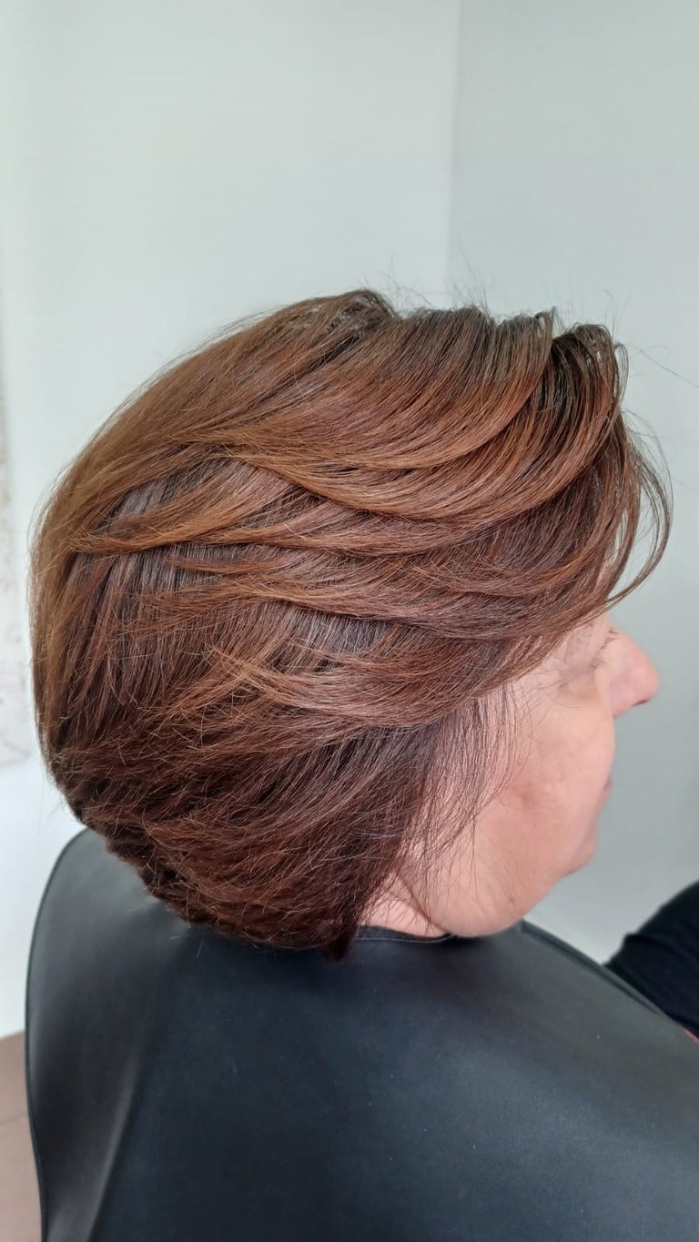 Beleza Essencial Cabeleireiro e Estética
