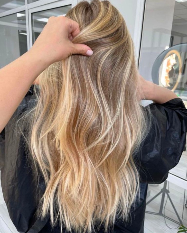 Adriana Hair Studio