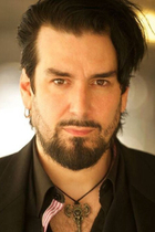 Aurelio Voltaire