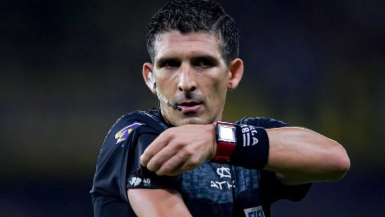 Andrés Merlos, que también es presidente de la Liga Alvearense de Fútbol, estalló por los dichos vertidos en su contra por el jefe comunal del sur.