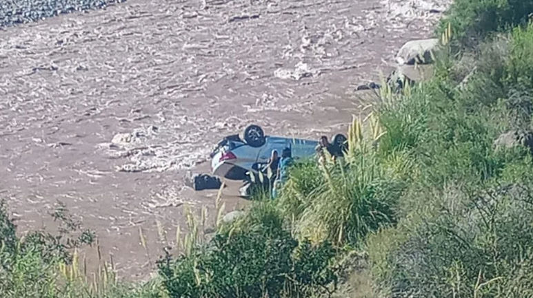 accidente ruta 7 alta montaña desbarranco rio mendoza