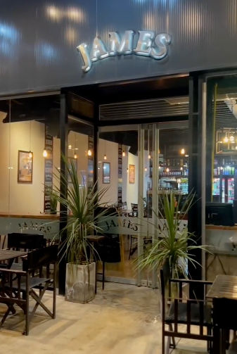 La banda mendocina TREN, sigla de Tanto Rock es Necesario, vuelve a los escenarios con un show potente y cargado de identidad rockera. La cita será el viernes 16 de febrero, desde las 22.00, en James Bar, ubicado en Totem Boulevard, San Martín, en una noche para recordar el Día de los Enamorados.