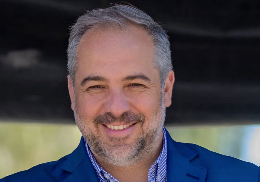 El intendente de Maipú, Matías Stevanato, se ubicó en el primer puesto del ranking nacional que evalúa mensualmente la gestión de los jefes comunales de toda la Argentina. La medición, realizada por CB Consultora, le otorgó un 60,6 por ciento de imagen positiva, ubicándolo no solo como el intendente mejor posicionado a nivel país, sino también como el de mayor valoración dentro de la provincia de Mendoza.