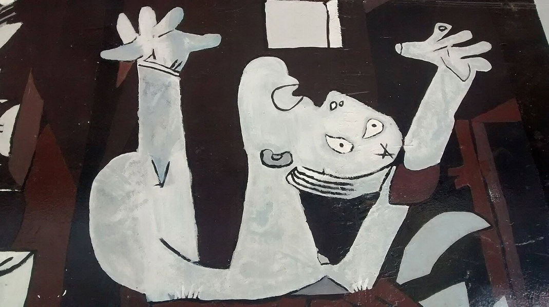 El histórico cuadro “Guernica” volvió al centro del debate tras el pedido del Gobierno vasco para trasladarlo a Bilbao. El rechazo del Museo Reina Sofía y del Ejecutivo español reactivó una tensión que combina memoria histórica, identidad y preservación del patrimonio.
