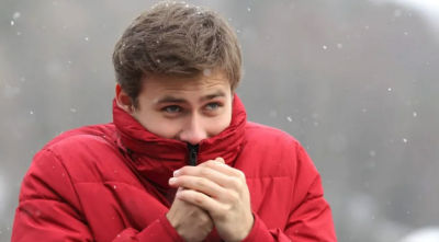 El frente frío ingresará durante la noche de este martes y provocará un marcado cambio de tiempo en Mendoza. El miércoles será la jornada más fría, con lluvias débiles, viento sur persistente y máximas que apenas alcanzarán los 6°C, mientras que el jueves continuarán las heladas en gran parte de la provincia.