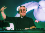 “cura DJ” Guilherme Peixoto