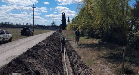 El Municipio de San Rafael y la Cooperativa Rural de Goudge avanzaron con obras clave de agua potable que mejoran presión, caudal y conexiones en distintos sectores del distrito.
