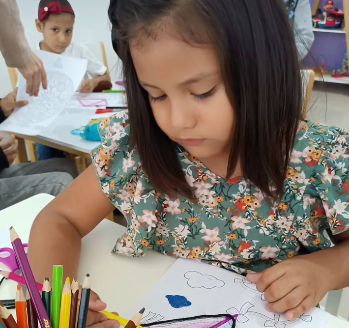 Arte para sanar: el Gobierno de Mendoza aprobó la creación de un espacio artístico dentro del Hospital Dr. Héctor Elías Gailhac, en Las Heras. La propuesta utilizará el arte como complemento terapéutico para acompañar la recuperación de niños, niñas, adolescentes y jóvenes que realizan tratamientos de salud.