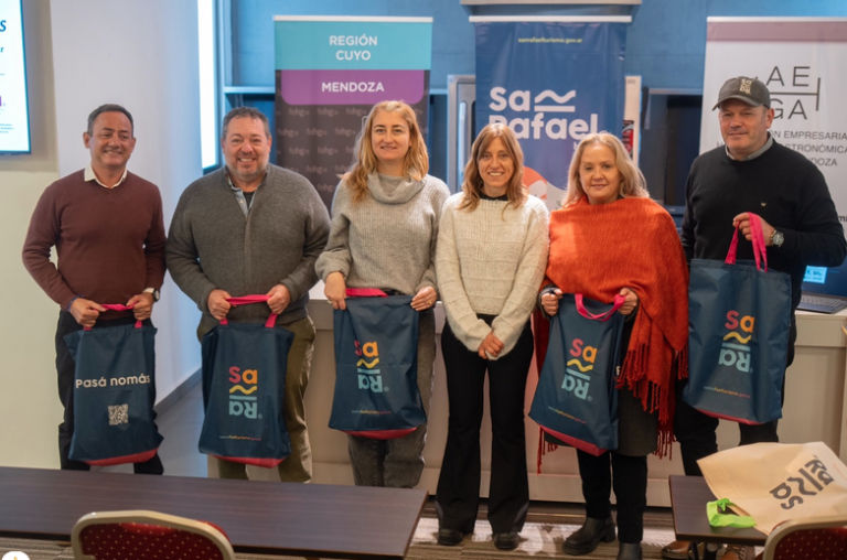 El departamento desplegó una agenda de presentaciones junto a cámaras empresarias y organismos de turismo para posicionarse como destino clave en las vacaciones de invierno.