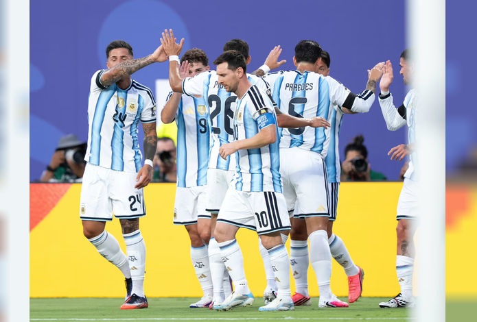 La Selección de Lionel Scaloni igualó 1 a 1 en los 90 minutos, pero encontró la diferencia en el tiempo suplementario con goles de Julián Álvarez y Lautaro Martínez. Ahora enfrentará a Inglaterra por un lugar en la gran final.