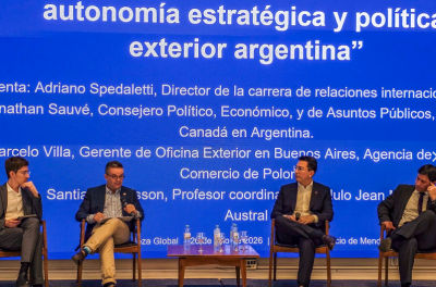 El proyecto Mendoza Global fue presentado en la Bolsa de Comercio local con la participación de autoridades provinciales, representantes diplomáticos, universidades y organizaciones especializadas. La iniciativa busca fortalecer la diplomacia subnacional y generar oportunidades de desarrollo económico, cooperación e inversiones para Mendoza.