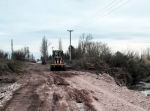 Los Dos Álamos en San Rafael avanza con trabajos para recuperar el paso sobre el río Diamante, afectado por las contingencias climáticas, y restablecer la circulación de los vecinos.