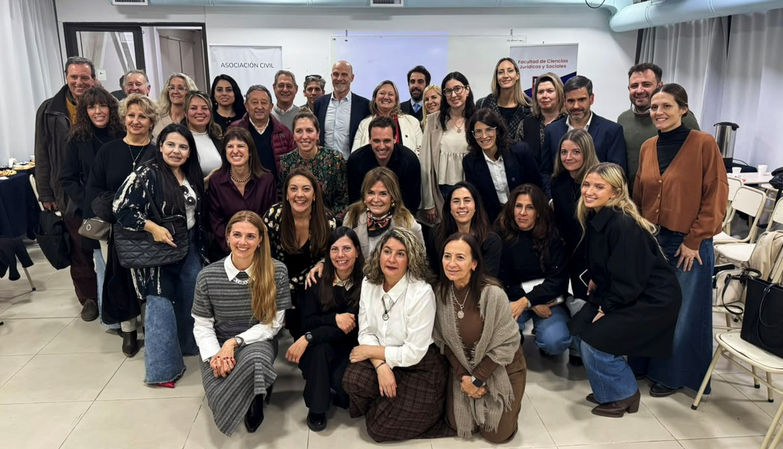 Omar Félix participó en la Universidad de Mendoza de San Rafael de una jornada sobre autonomía municipal en Mendoza, junto a especialistas y dirigentes.