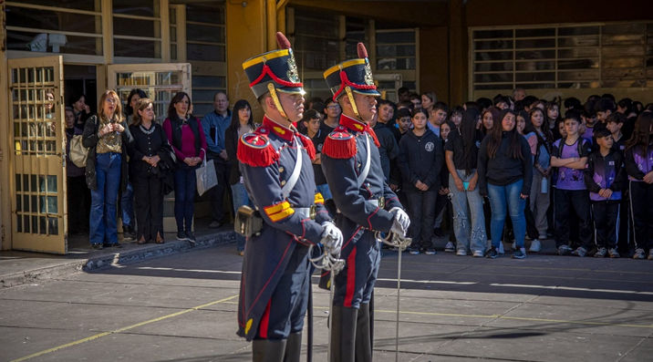 Granaderos a Caballo llegan a San Rafael por la Semana Sanmartiniana. La agenda incluye escuelas, actos, charlas y homenajes a San Martín.