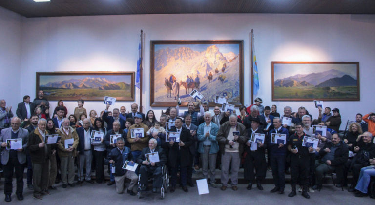 Día del Padre de la Ciudad: Mendoza distinguió a 23 padres destacados por su compromiso familiar y su aporte a la comunidad en homenaje a San Martín.