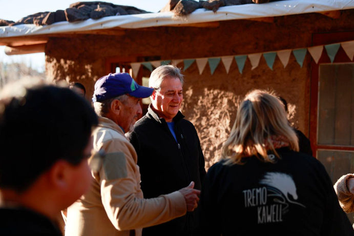 Omar Félix visitó la Fundación Tremo Kawell en San Rafael y analizó un convenio para ampliar el acceso a la equinoterapia, rehabilitación y deporte.