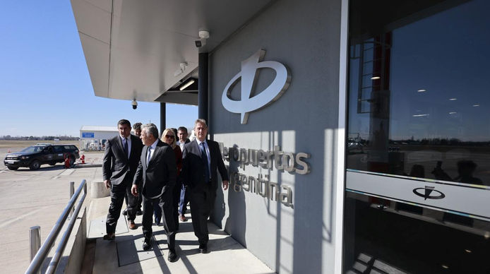 Aeropuerto de San Rafael: inauguraron un nuevo sector de la terminal y buscan completar la ampliación para convertirlo en internacional.