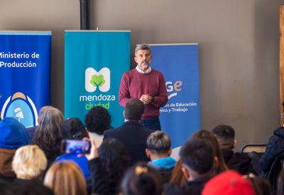 La Ciudad de Mendoza inició un curso de electricista domiciliario para 97 personas, con 240 horas de formación profesional y certificación oficial de la DGE.