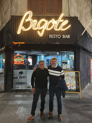 Ulpiano Suarez volvió a mostrarse junto a Germán Pérez, exprecandidato a intendente de Las Heras por Cambia Mendoza, en una nueva señal rumbo a 2027.