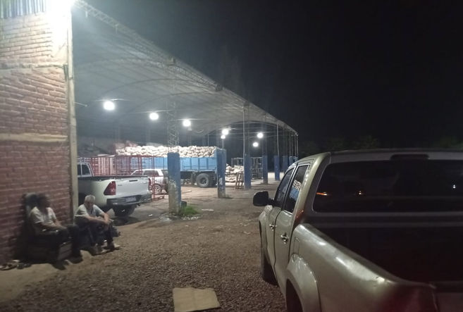 Violento asalto en Rodeo del Medio: balearon a un encargado en un galpón de calle Roma y robaron dinero y cheques.
