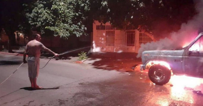 Inseguridad, bomberos, las camionetas incendiadas del senador Fernando Alín y Fabián Ferro