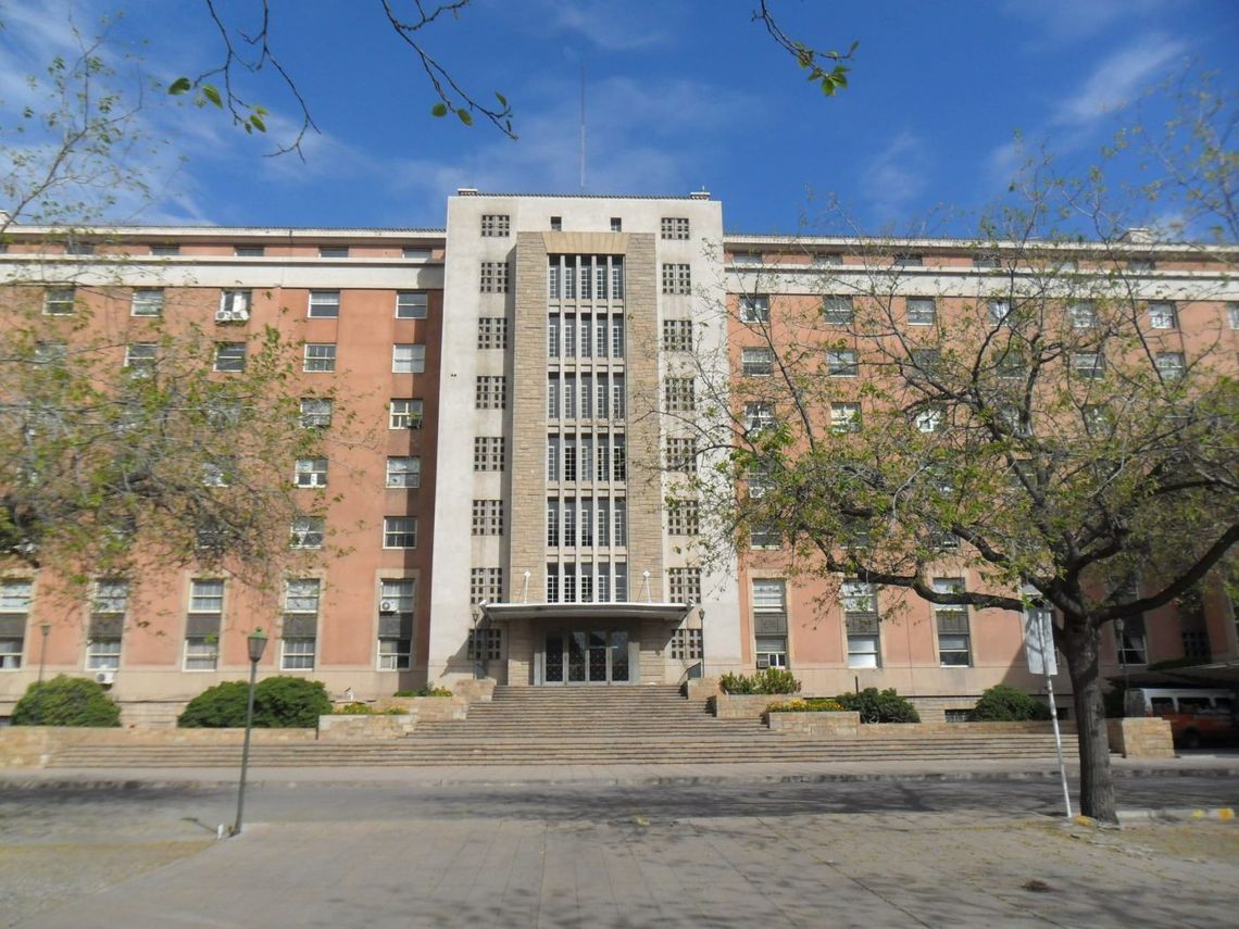 La Suprema Corte de Mendoza admitió una acción de inconstitucionalidad contra la ley de Autonomía Municipal y deberá resolver si el proceso de reforma constitucional es válido.