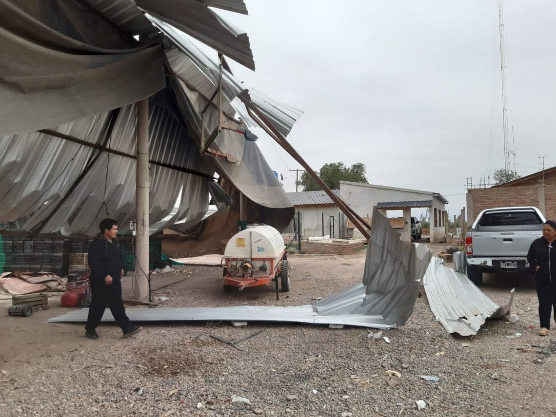 El fortísimo viento castigó duro a la comunidad de Tres Porteñas