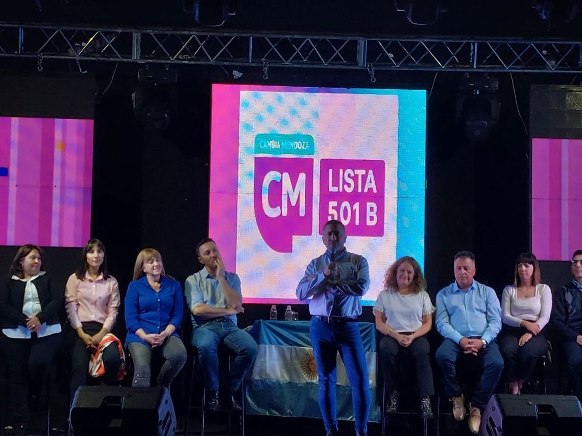 Para Ferro, candidato de Petri en San Martín, “la solución no es un bolsón de comida”