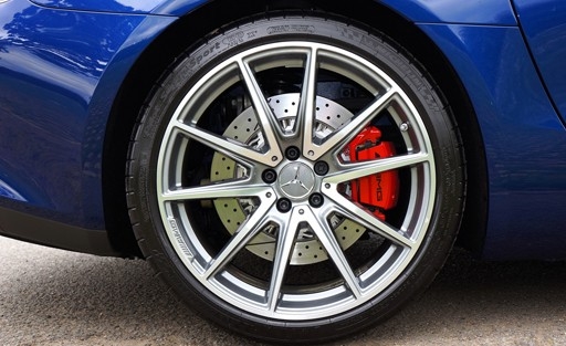 What are Low Profile Tires? (The Importance of Tire Aspect Ratio