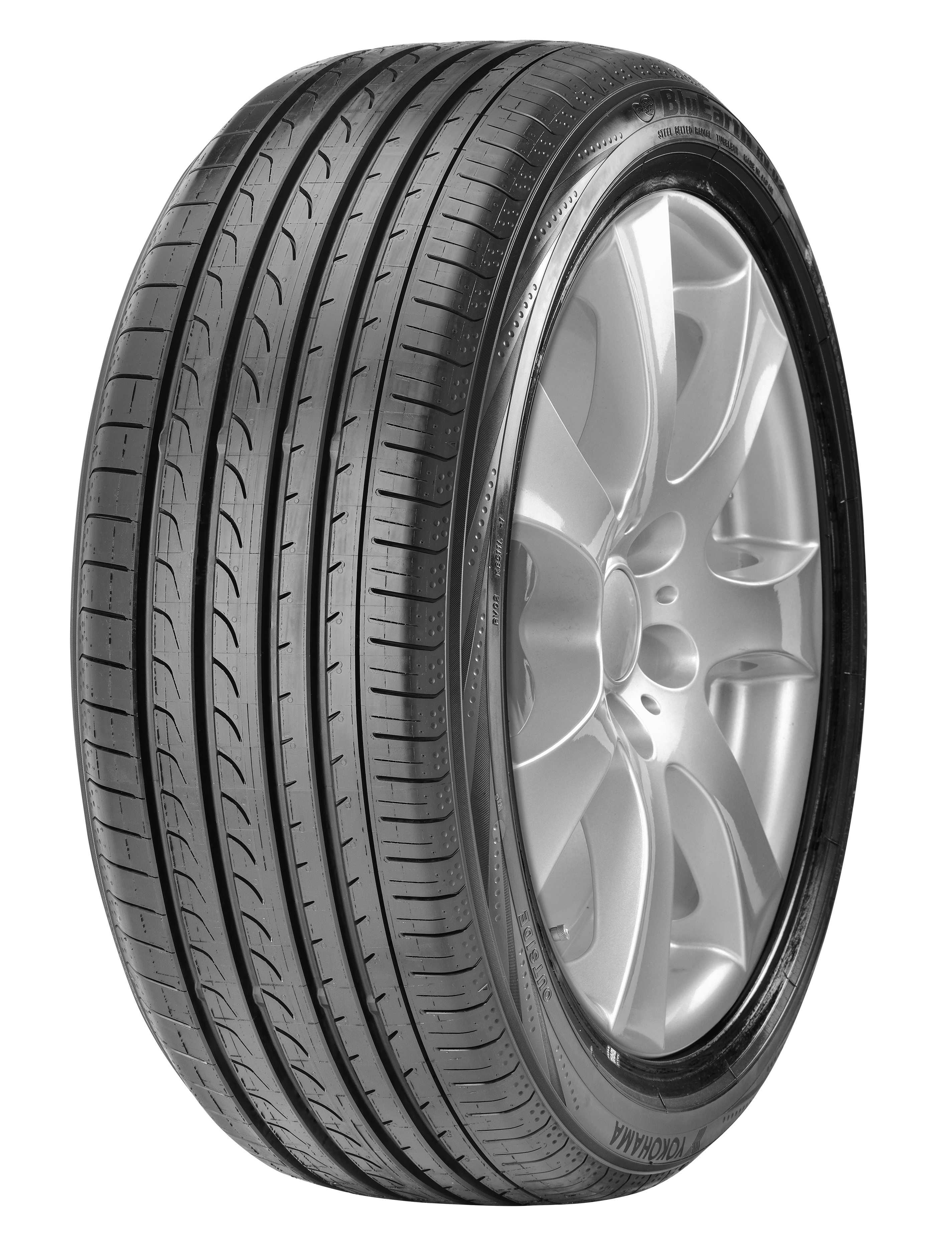 YOKOHAMA BLUEARTH RV02 215/50R18 92V Tyroola.com.au